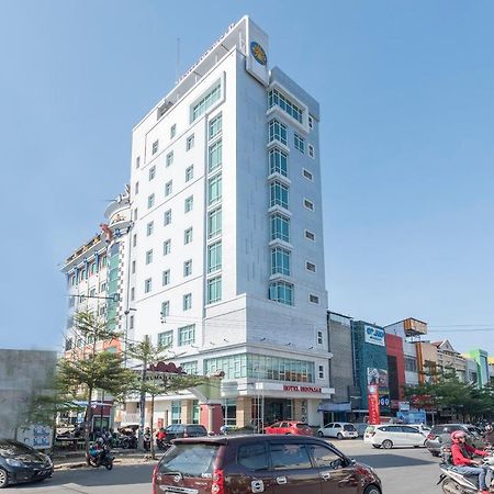 Oyo 1114 Hotel Denpasar Макасар Екстер'єр фото