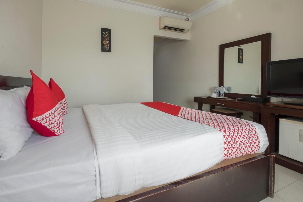 Oyo 1114 Hotel Denpasar Макасар Екстер'єр фото